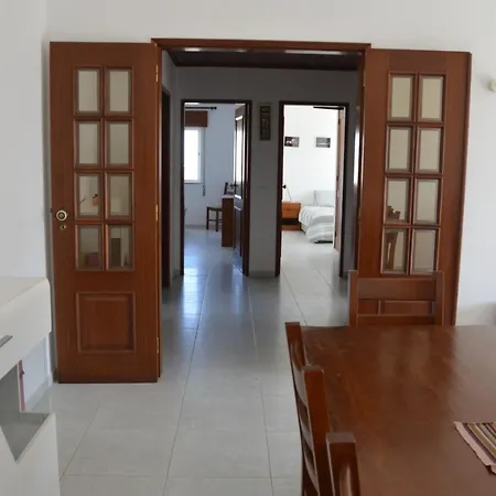 Ines Seaview Apartment, 2 Bedroom With Balcony *